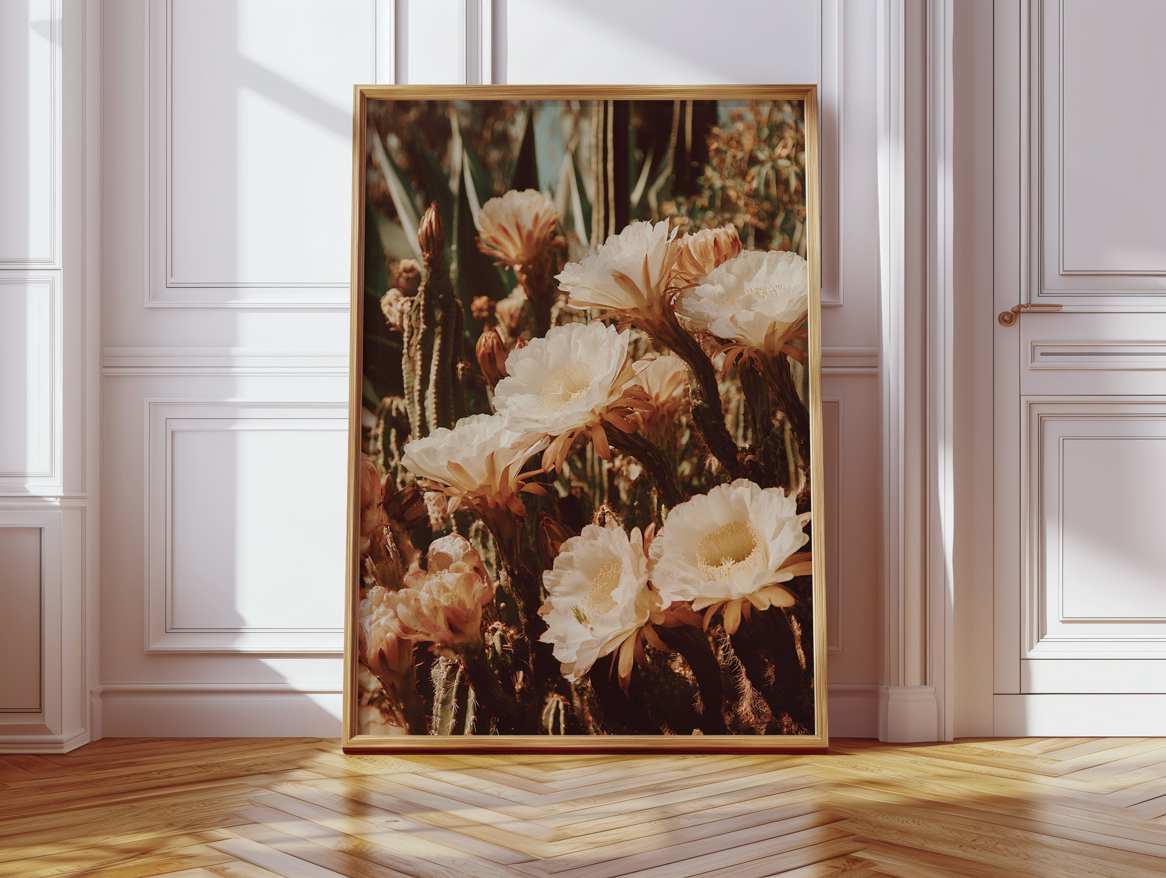 Eloquent Blooms Beneath the Sun - Poppy Natural