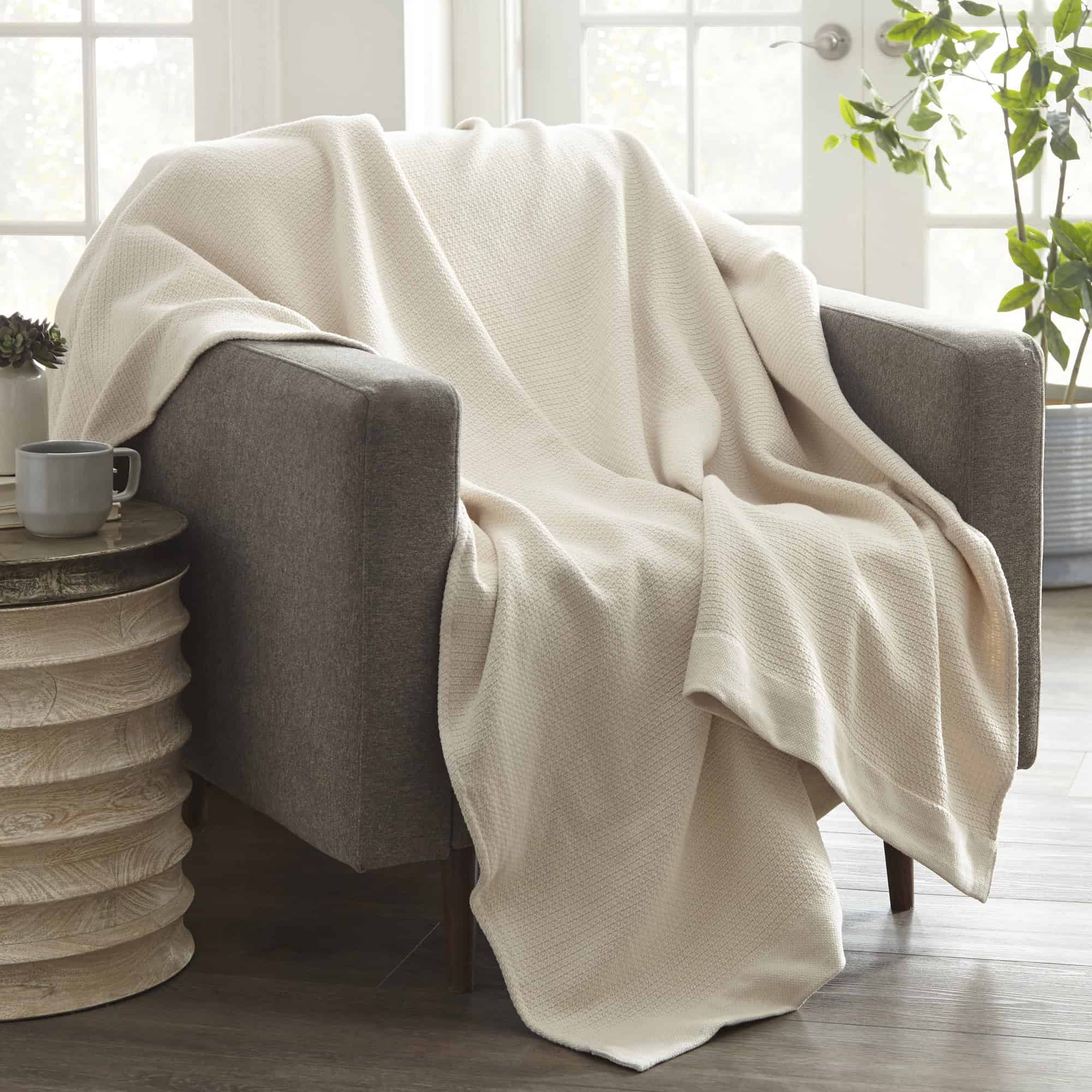 Organic Woven Throw Blanket
