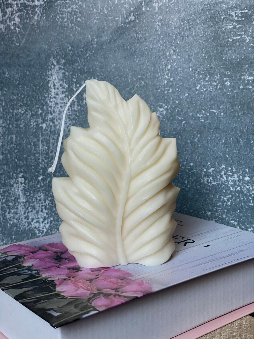 Feather Sculpture Candle